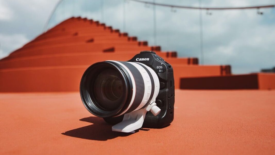 canon eos r1 e r5 mark ii nuove mirrorless professionali