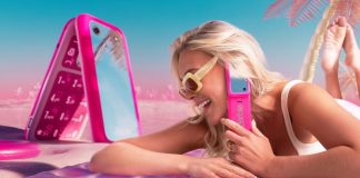 hmd barbie phone è ufficiale design retrò e colore power pink