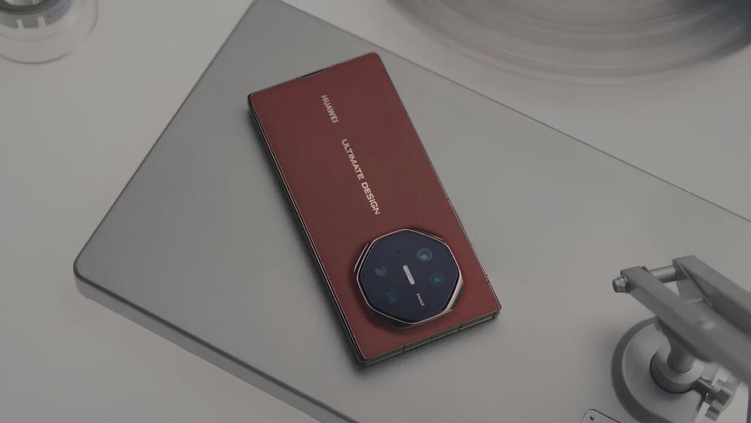 huawei mate xt ecco il primo video ufficiale del tri fold (1)