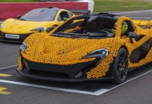 lego mclaren p1 un giro di silverstone con una lego a grandezza naturale!