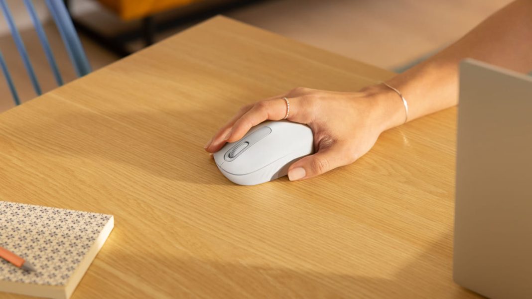 logitech m196 mouse bluetooth economico e sostenibile