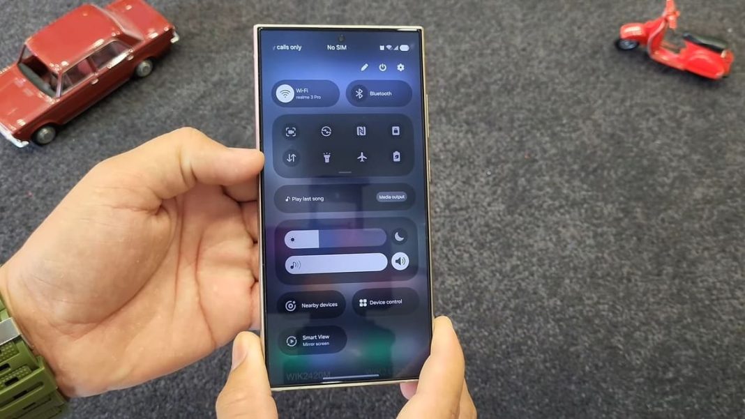 one ui 7 video svela design e novità su galaxy s24 ultra