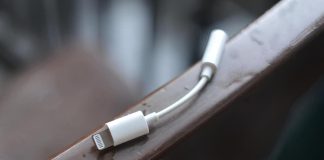 apple pronta a eliminare l’adattatore lightning per jack audio