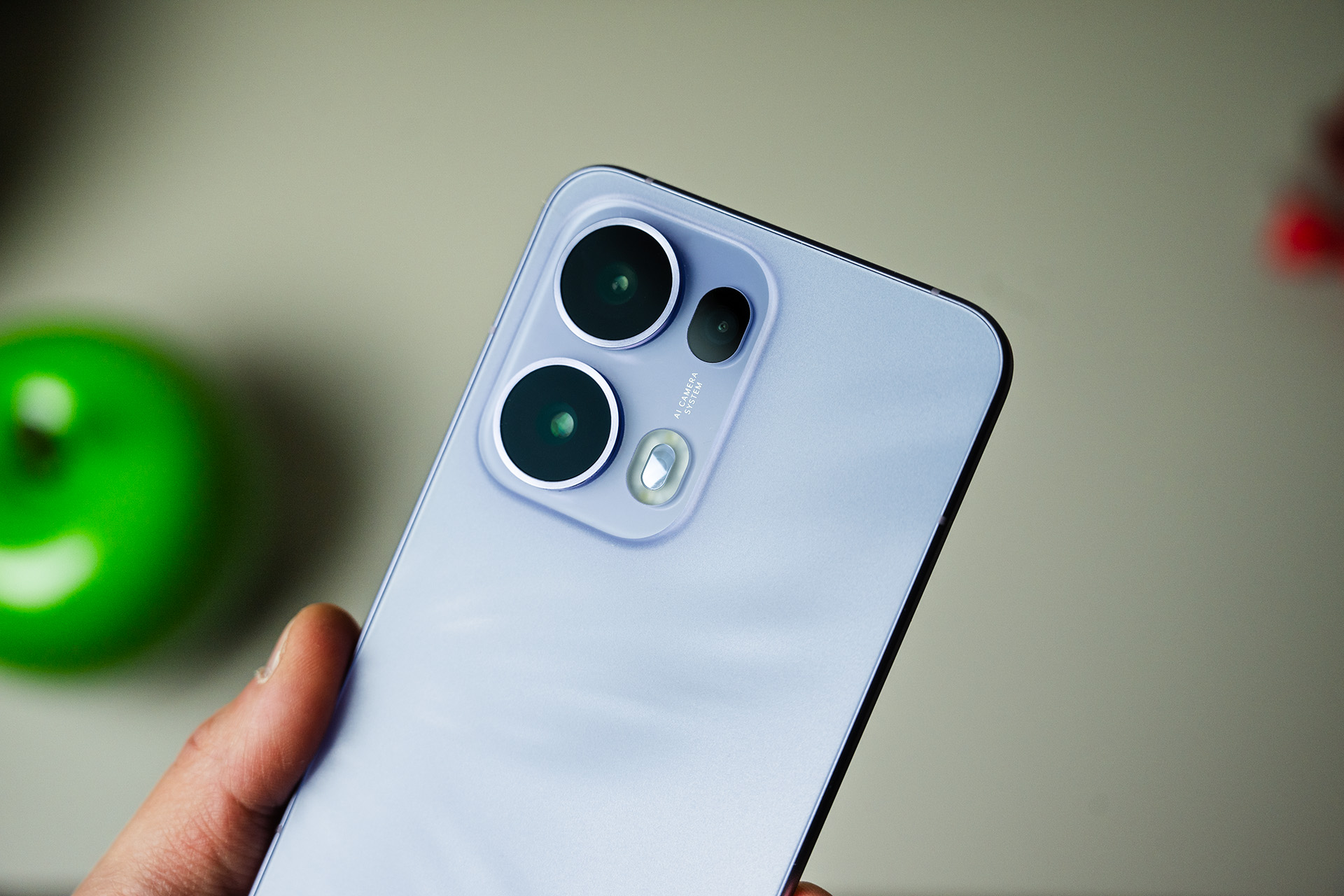 Recensione Oppo Reno 13 Pro: è ancora un medio gamma?