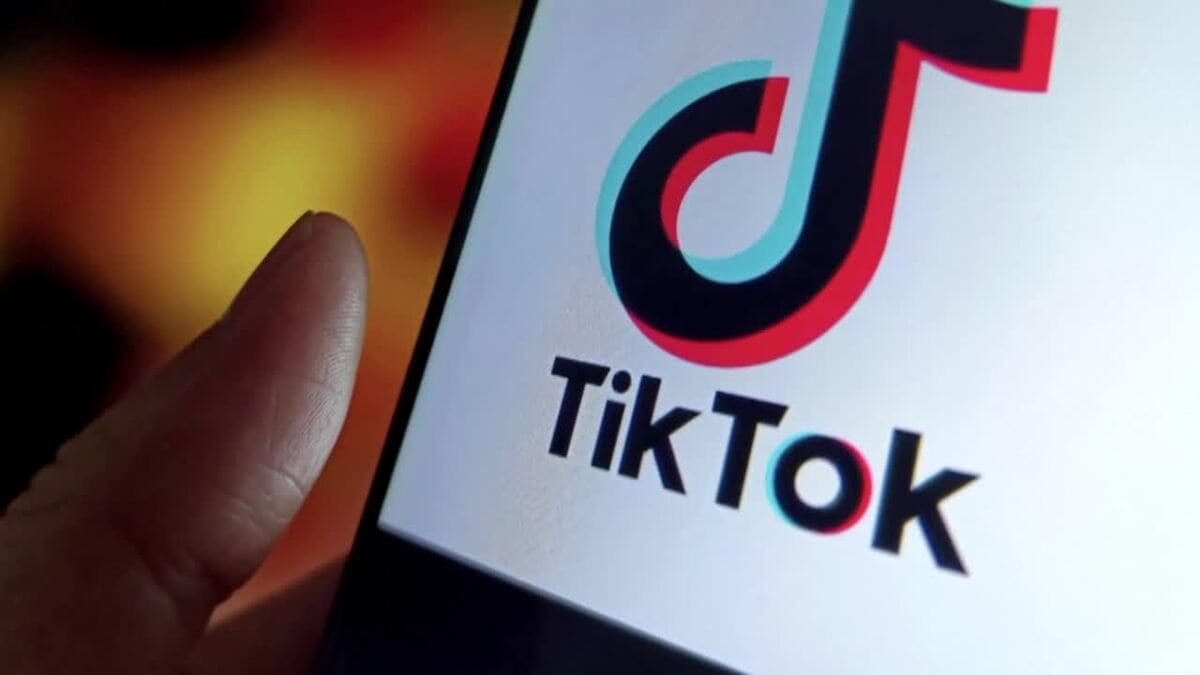 TikTok e il coprifuoco: controllo parentale dopo le 22:00