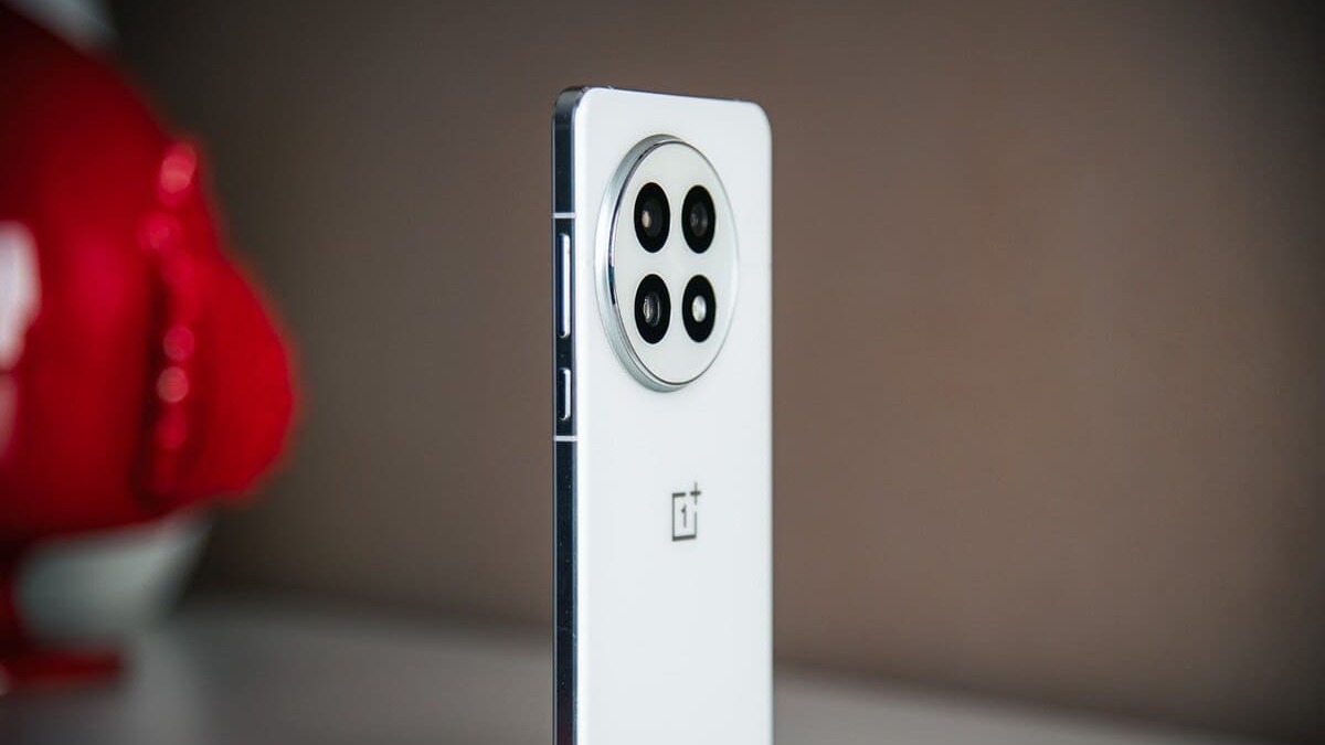 OnePlus 13: ora disponibile Android 16 Beta